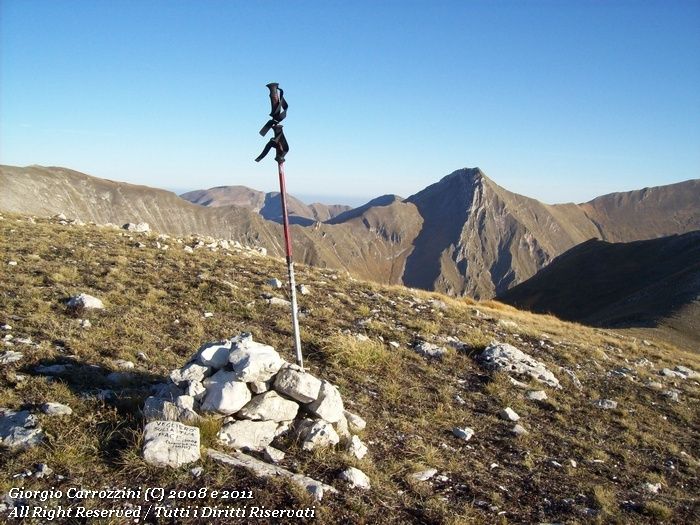 Traversata da Frontignano a Monte Prata per il Passo Cattivo