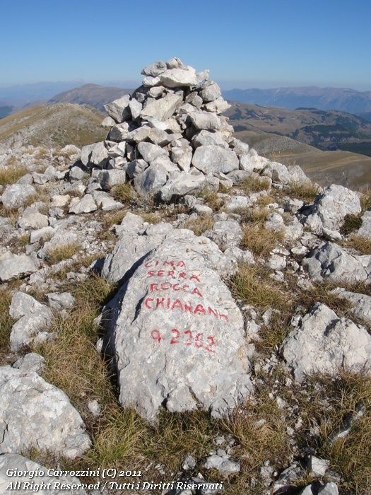 Serra di Rocca Chiarano (2262 m) e Rocca Chiarano (2175 m) da Passo Godi