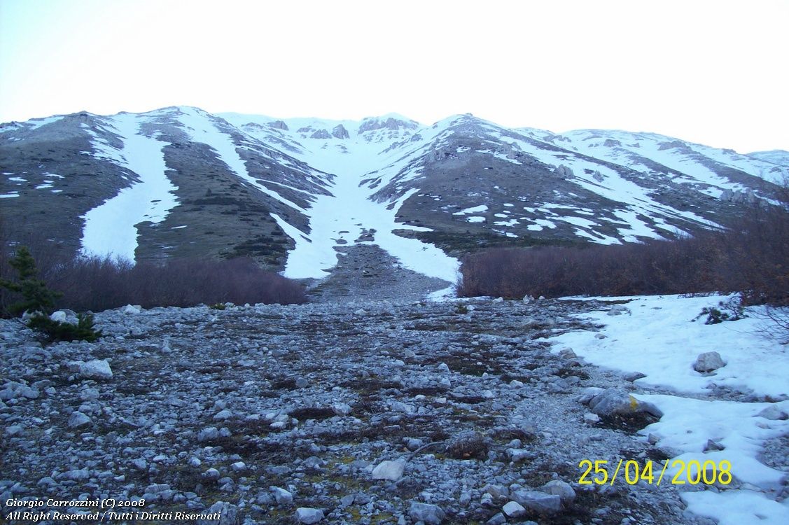 Monte Amaro (2793 m) per la Rava della Giumenta Bianca