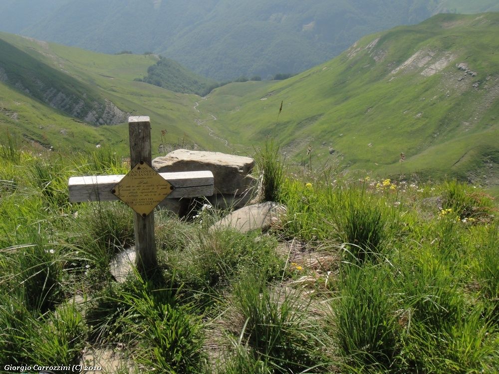 Escursione a Macera della Morte (2073 m) da Macchie Piane
