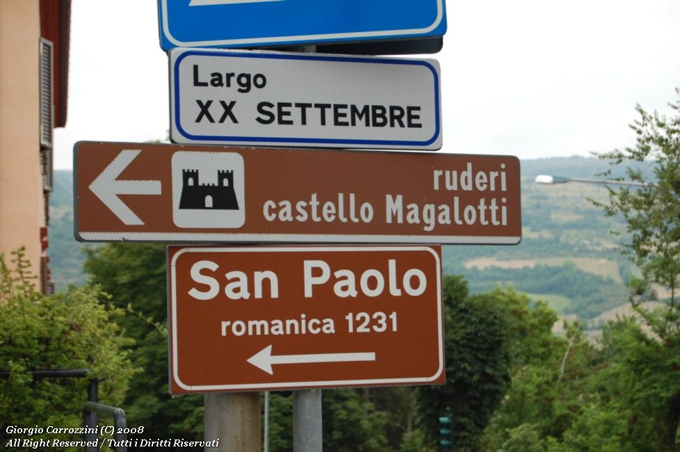 Castello dei Magalotti di Fiastra