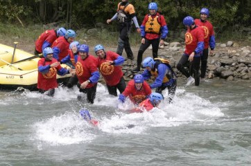 Rafting, benessere e baldoria, un addio al celibato alternativo
